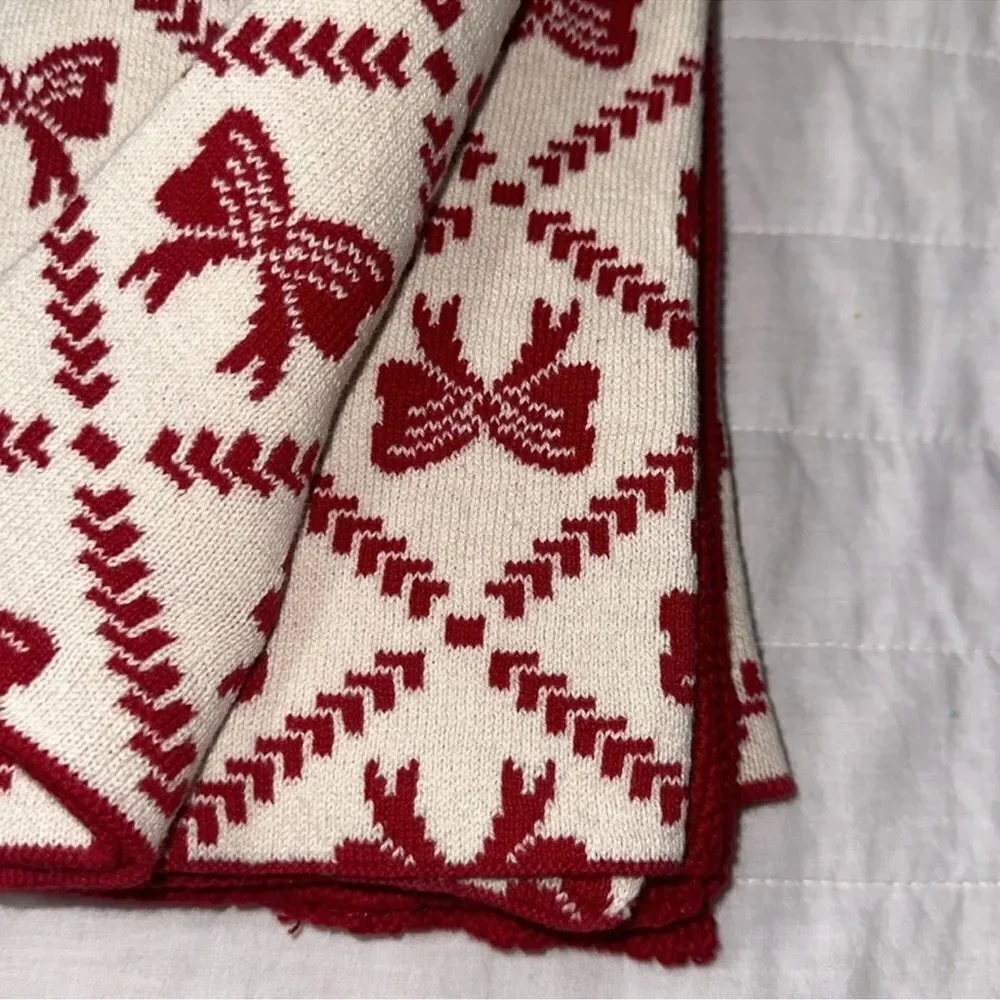 cupcakes & cashmere 3 Tea Towels Ivory Tan Red Christmas Bow Tie Cotton Knit